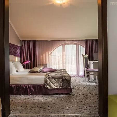 Hotel Enira